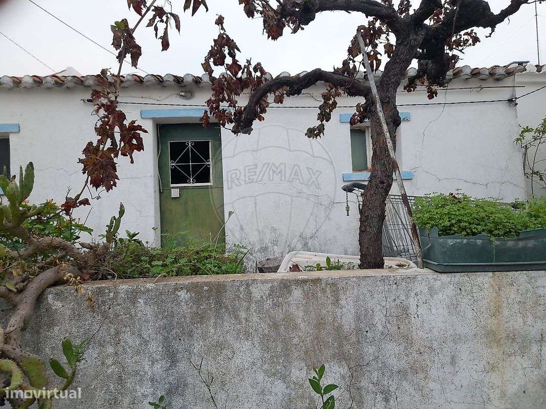 Moradia T2 para venda - Grande imagem: 2/4