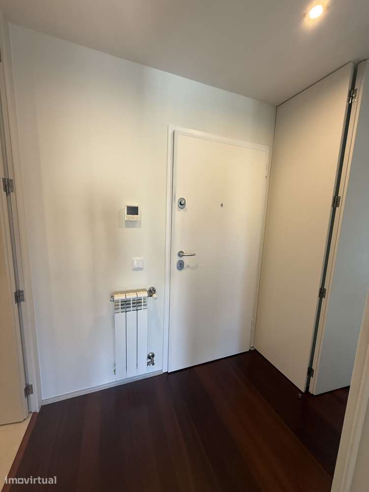 Apartamento T1 seminovo a 200 metros da praia-10