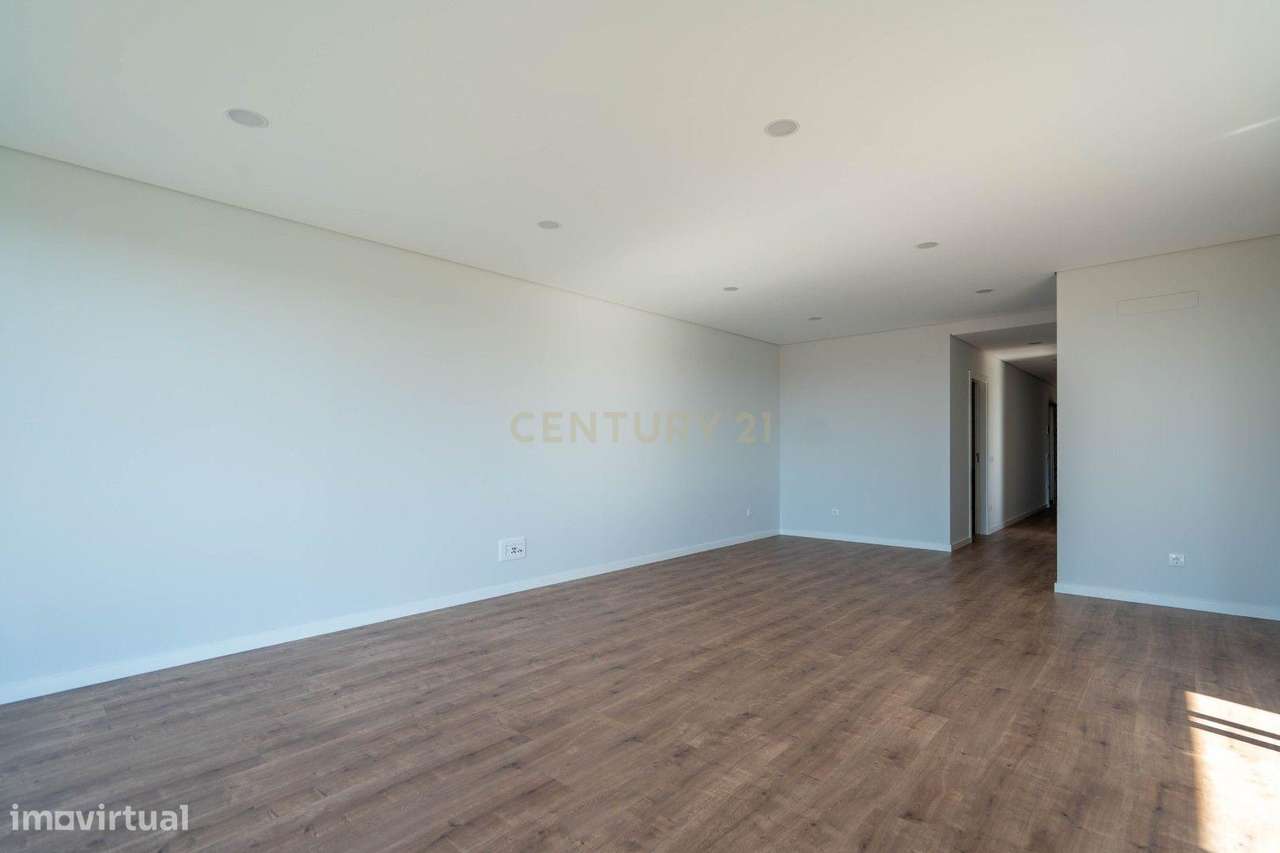 Apartamento T3 - Empreendimento Gardens - Novo-15