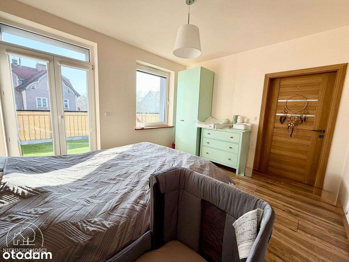 Dwupoziomowe M3 z tarasem i miejscami parkingowymi-8