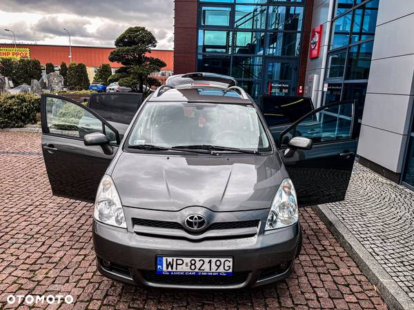 Toyota Corolla Verso 1.6 Premium - 12