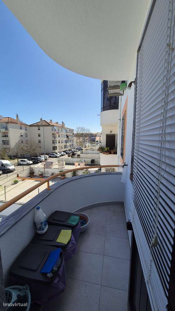 T3 com varanda e cozinha separada em Montijo-5