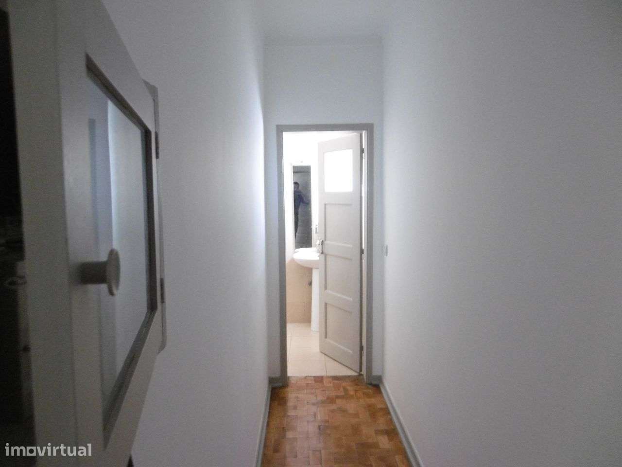 T3 renovado perto da estação da CP - Grande imagem: 3/17