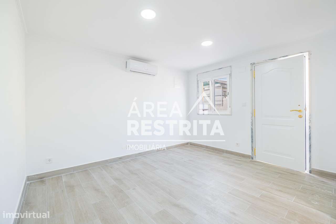 Moradia pré-fabricada nova T2 A VENDA no Parque Verde em Fernão Ferro. - Grande imagem: 4/28