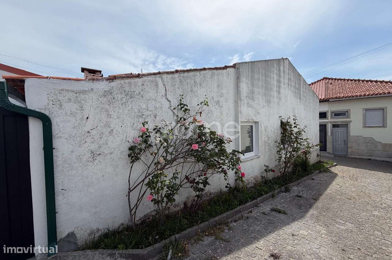 Moradia Térrea T2 Renovada no centro de Viana do Castelo-20