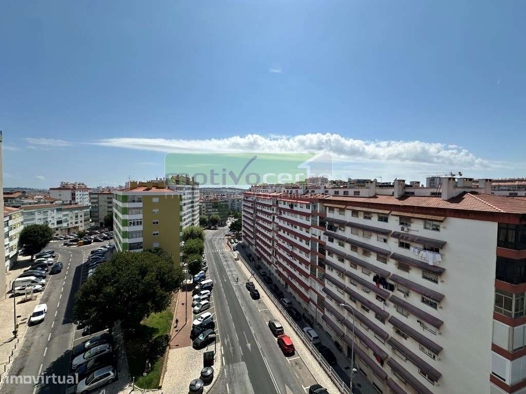 Magnífico T3 Totalmente Remodelado no Casal de São Brás, com Varand...-19