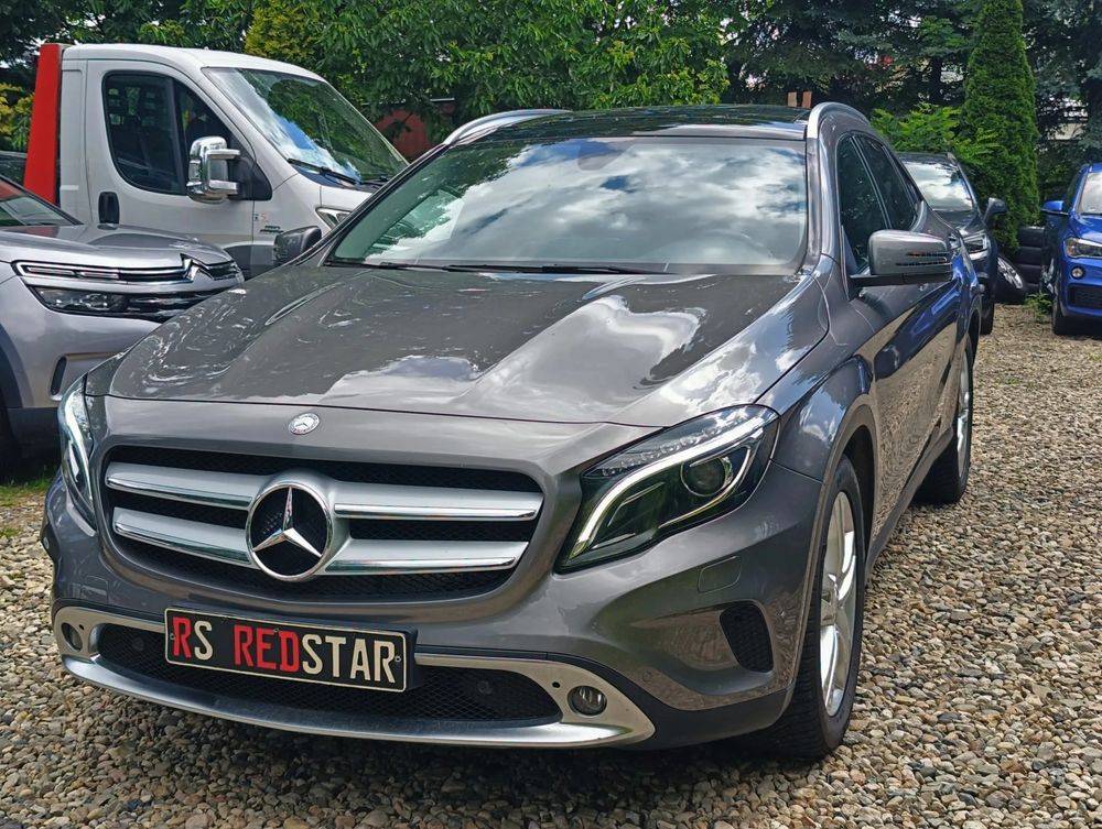 Mercedes-Benz GLA 180 Urban 2016