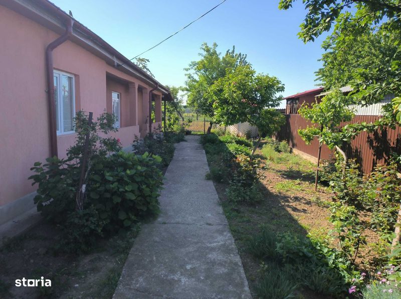 Casa + teren in Padureni Vrancea