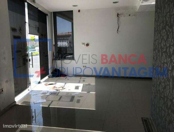 LOJA COMERCIO DE RUA - VALPAÇOS - Grande imagem: 4/9