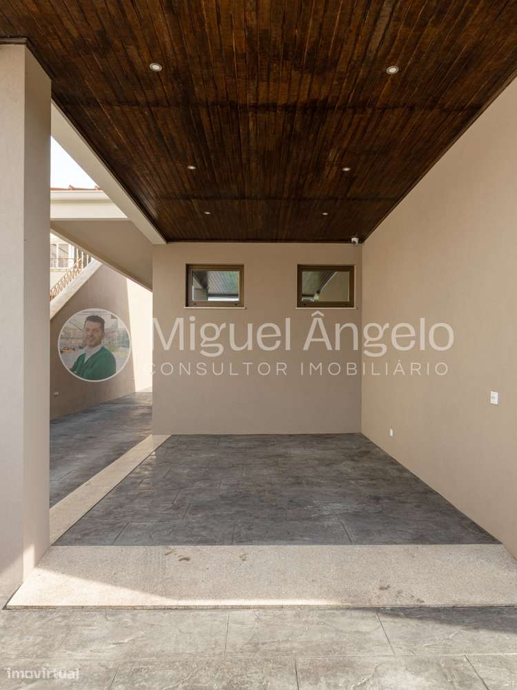 Moradia de luxo c/ piscina - pronta a habitar em Gondomar - 4 frentes-23