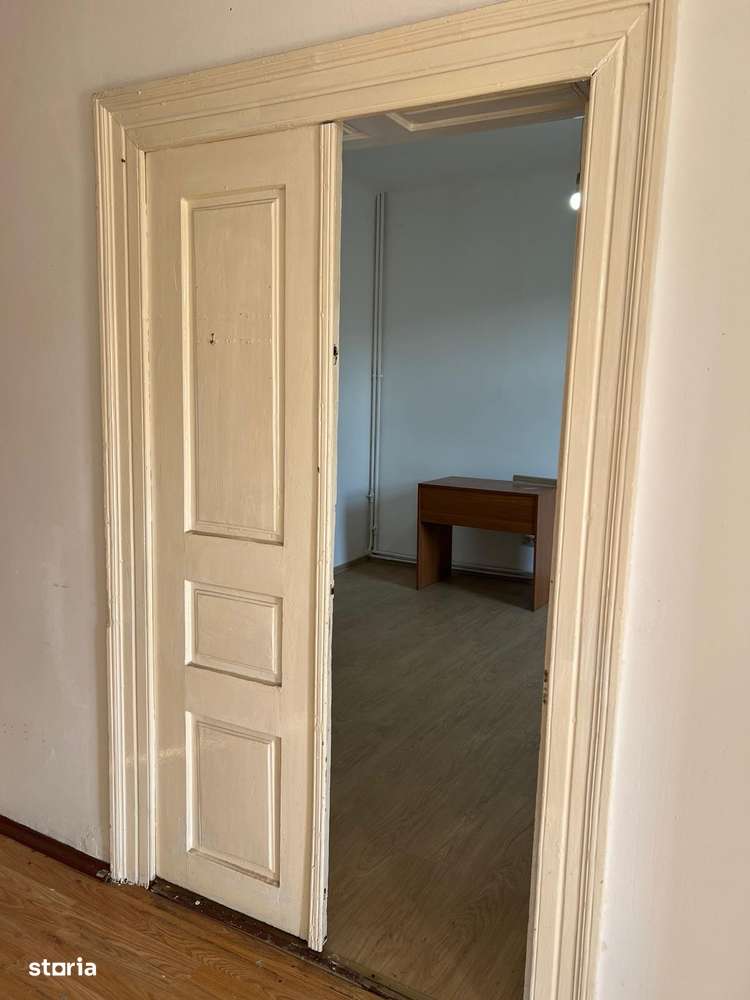 camera birou. strada,fratii golesti - Imagine principală: 5/11