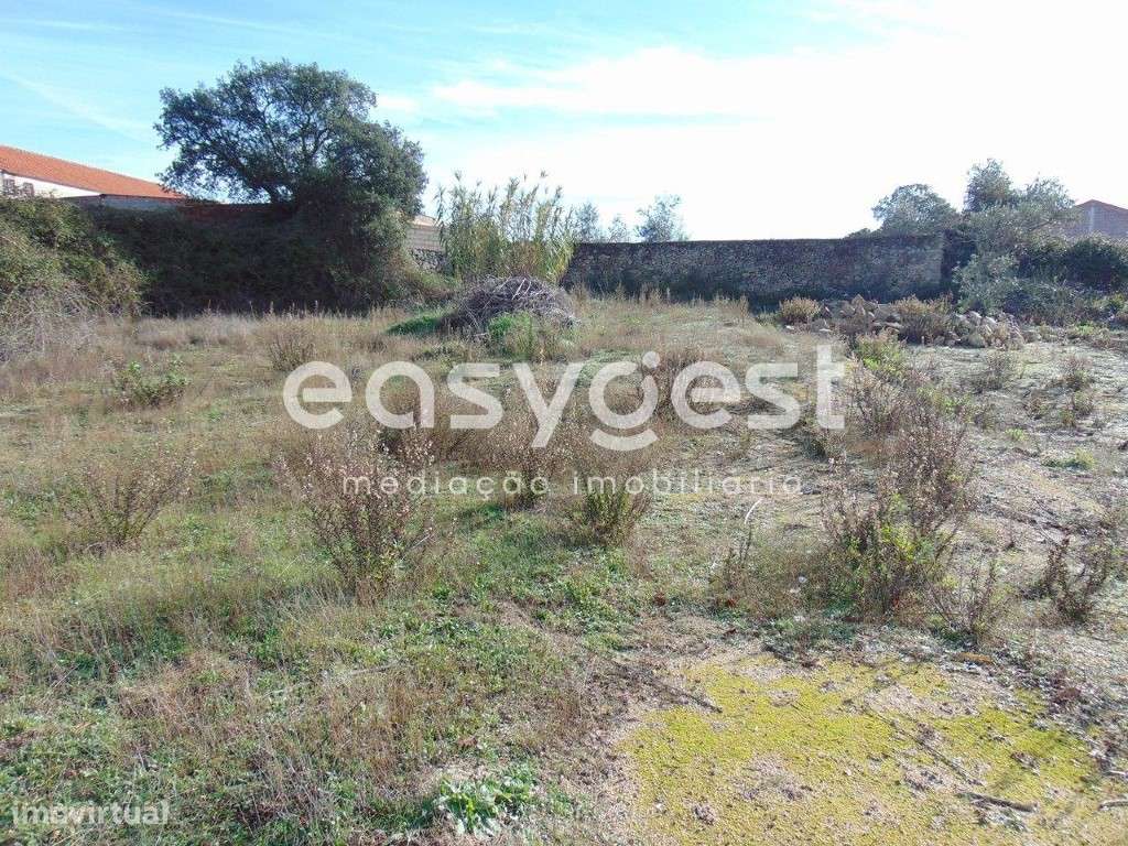 Terreno Urbano de 453 m2 em zona de expansão em Alcains. - Grande imagem: 4/48