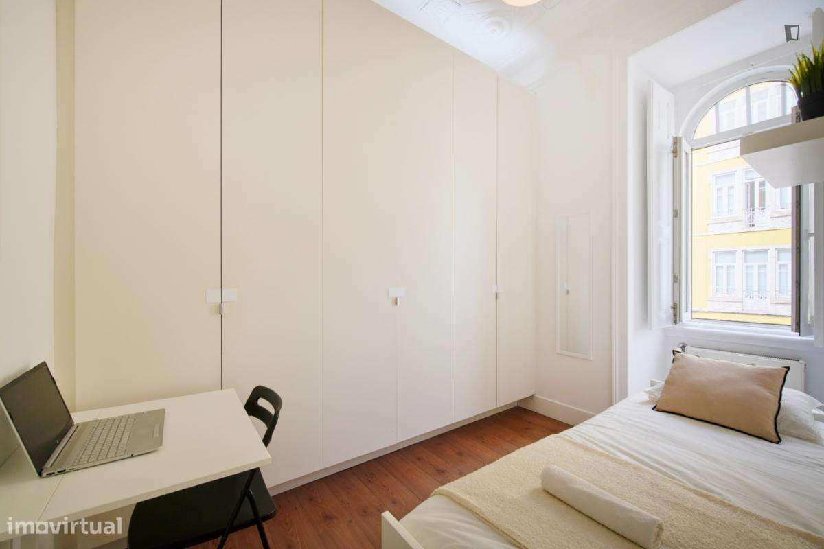 Quarto - localizado em Arroios Lisbon - Grande imagem: 4/7