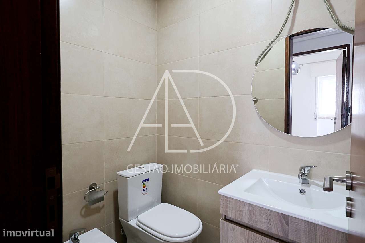 Apartamento T3 nas Paivas | Luz, conforto e localização privilegiada-18