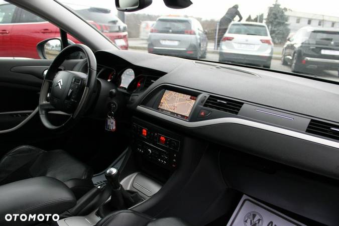 Citroën C5 Tourer HDi 110 FAP Tendance - 16