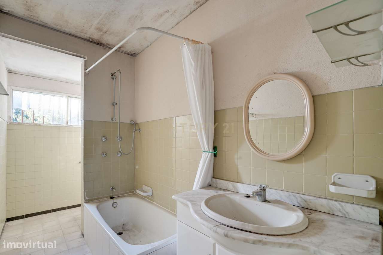 Moradia T6 para venda, próxima da praia de Santo Amaro de Oeiras-15