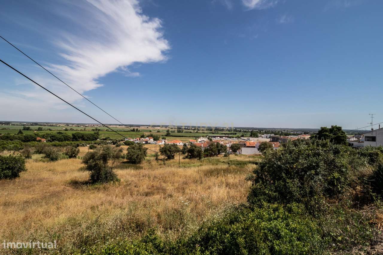 Terreno Urbano para Construção com vista para a Lezíria - Grande imagem: 2/6