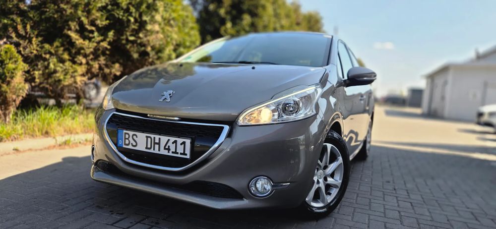 Peugeot 208 I 2012