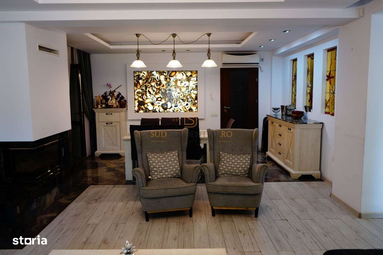 Vila S+P+1E+M cu 6 camere, zona metrou Aparatorii Patriei, Sector 4 - Imagine principală: 5/20