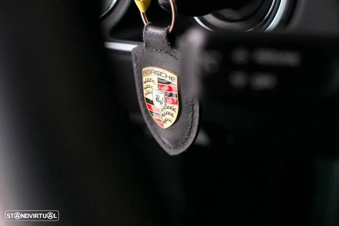 Porsche 991 Carrera 4 S PDK - 36