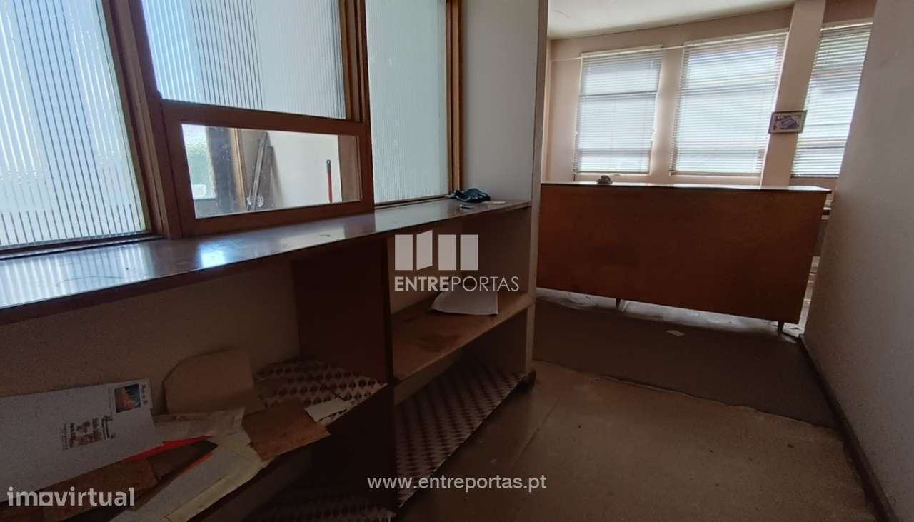 Venda de Armazém Industrial c/1400m2 na Póvoa de Varzim - Grande imagem: 5/11