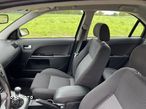 Ford Mondeo 1.8 Ambiente - 23