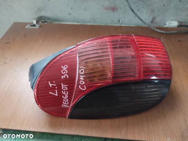 Peugeot 306  combi lampa tył prawa  wkład - 1