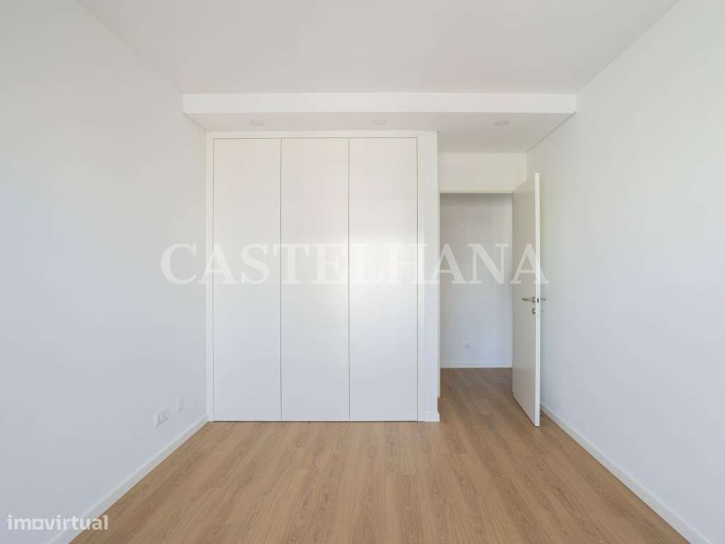 Apartamento T3, com varanda, em Faro - Grande imagem: 2/77