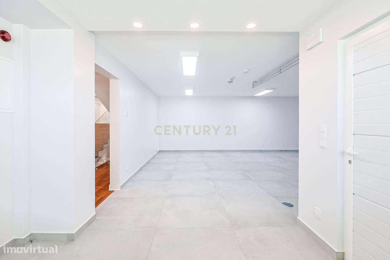 Moradia T5 com Piscina e Domótica - Nova Construção na Charneca da Cap-38