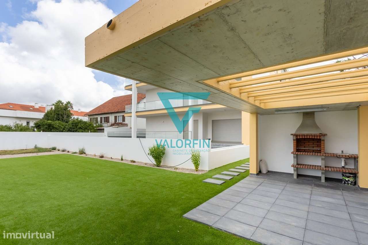 APARTAMENTO T3 NOVO c/ TERRAÇO em Parceiros | Leiria-24