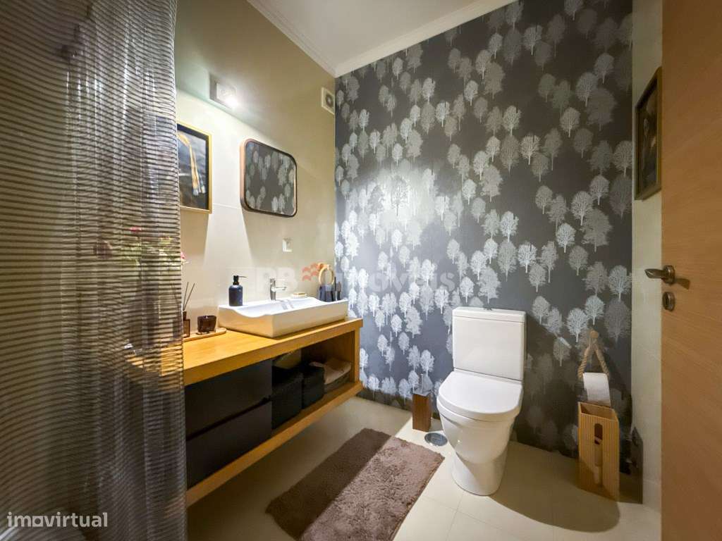 Apartamento T4 Duplex c/ Varandas, Arrecadação e Parqueamento - no ...-29