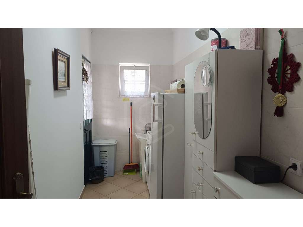 Moradia V4 com Garagem para 4 Carros, Goncinha, Loulé, Algarve-25