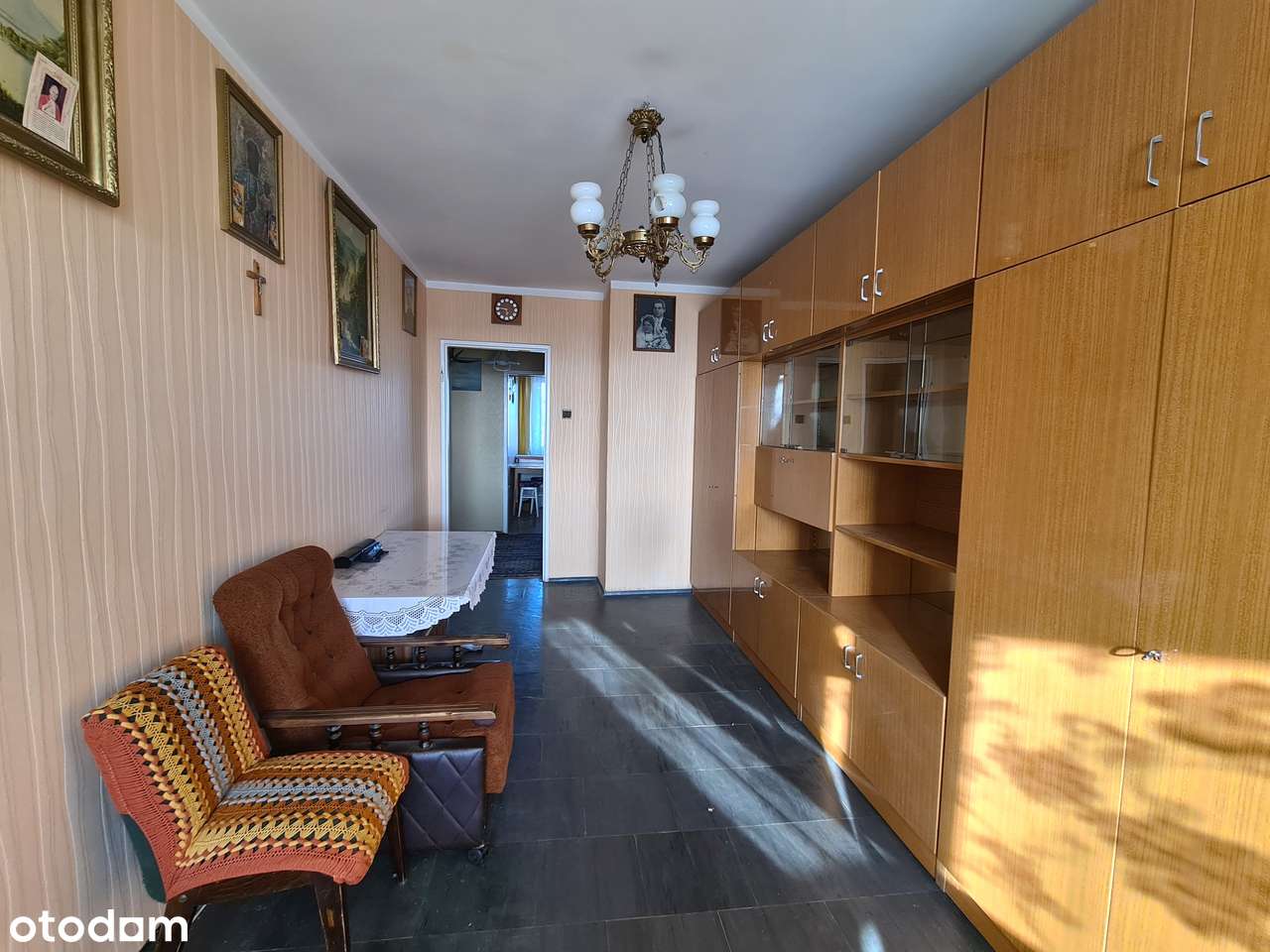 2 niezależne pokoje, jasna kuchnia, balkon, c.w.u. MPEC, tramwaj-4