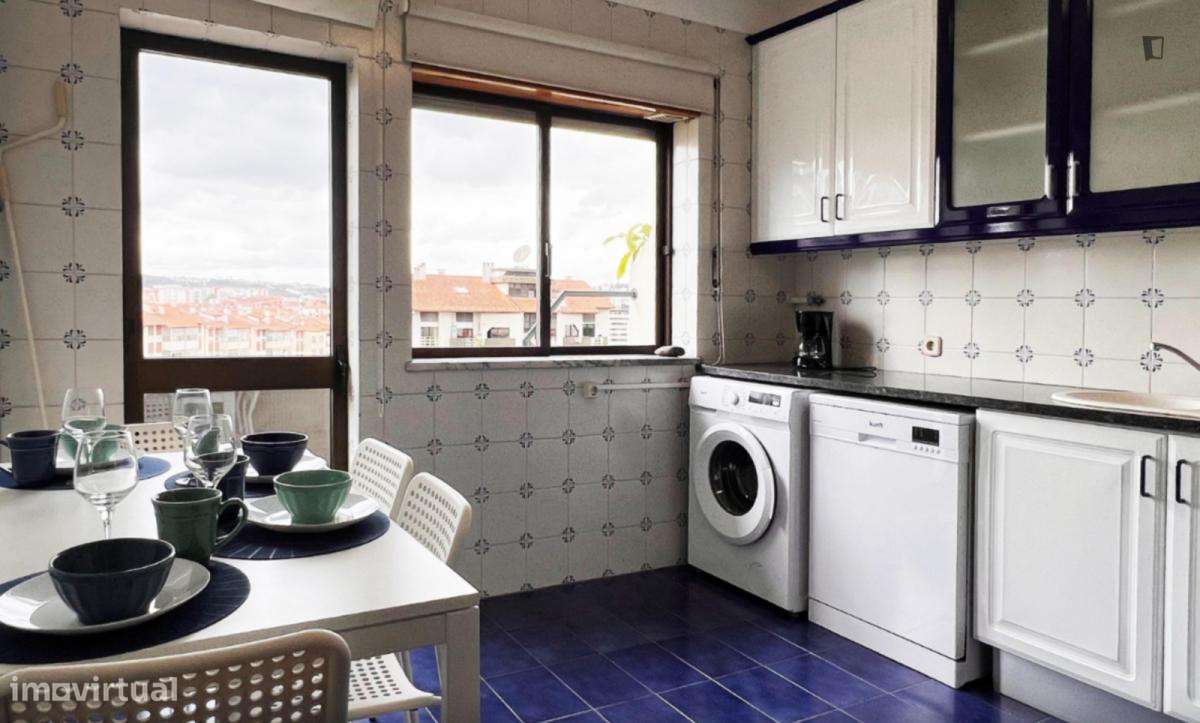 Quarto - localizado em Casal do Bispo Coimbra - Grande imagem: 5/10