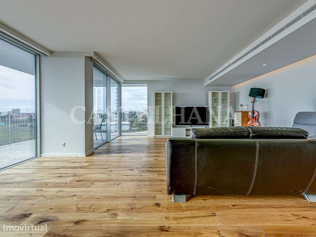 Apartamento T4 condominio com piscina em Miraflores - Grande imagem: 4/54