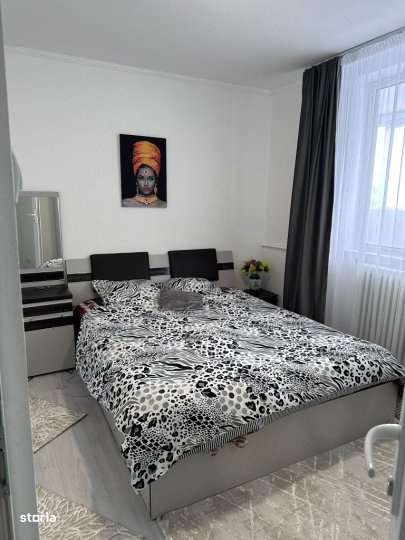 Apartament -2 camere-semidecomandat-zona Stefan cel Mare - Imagine principală: 1/6
