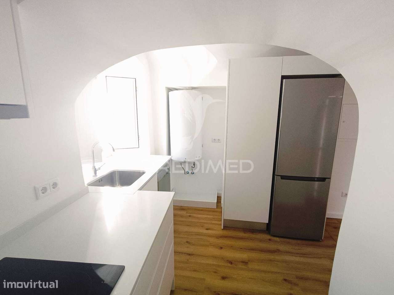 Apartamento T2 Totalmente Remodelado – Centro da Cidade - Grande imagem: 4/18