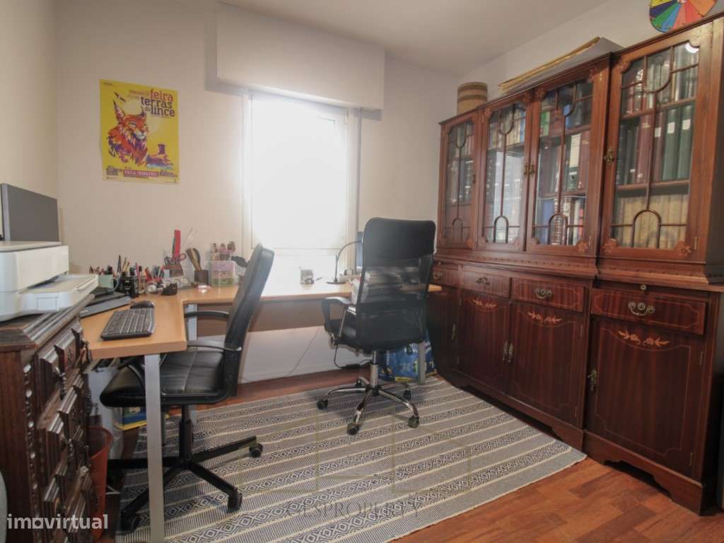 Apartamento T3 no Laranjeiro-19