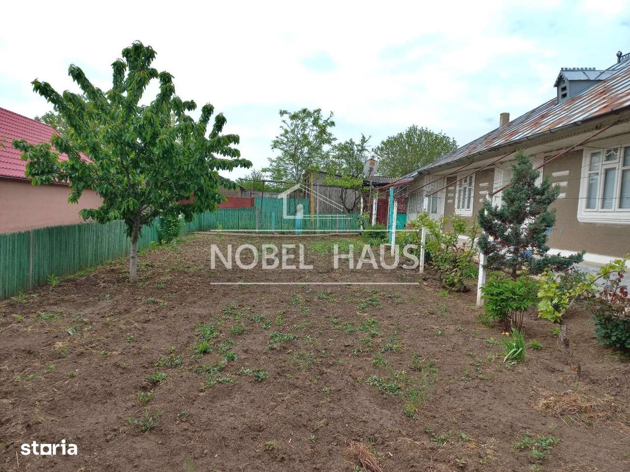 Casa la tara si teren intravilan, in sat Carja, jud Vaslui-14