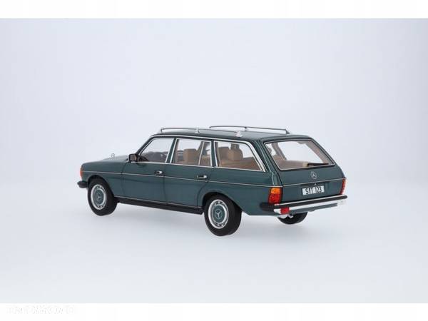 MODEL MERCEDES-BENZ 200 T-Modell S123 1980-1985 - 4