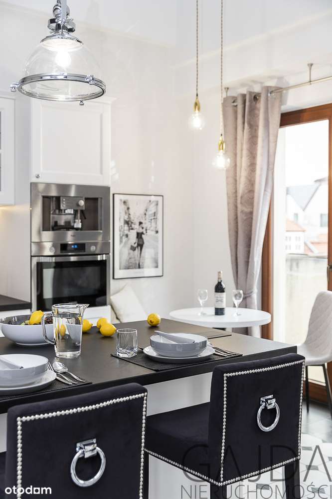 Paryski apartament przy Starym Rynku!-10