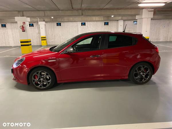 Alfa Romeo Giulietta 1750 TBi Veloce TCT - 2