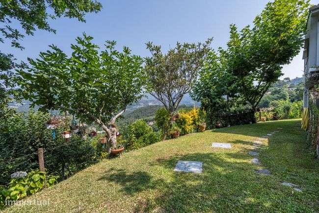 REFÚGIO ISOLADA ÀS PORTAS DO GERÊS: Natureza, privacidade e vistas.-19