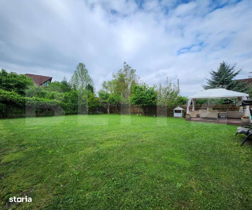 Casa  la Platoul Cornesti cu 12 camere cu Piscina Interioara - Imagine principală: 4/16