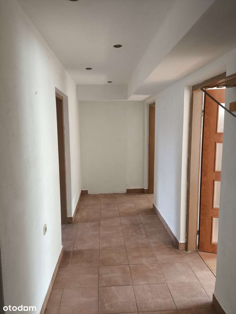 Wygodny dom do zamieszkania-8