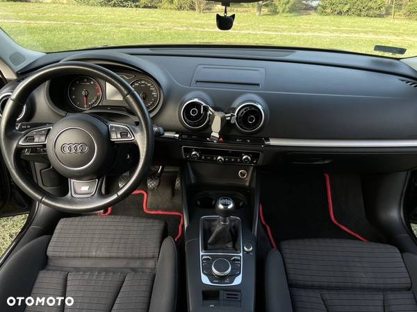 Audi A3 1.4 TFSI Ambiente - 13