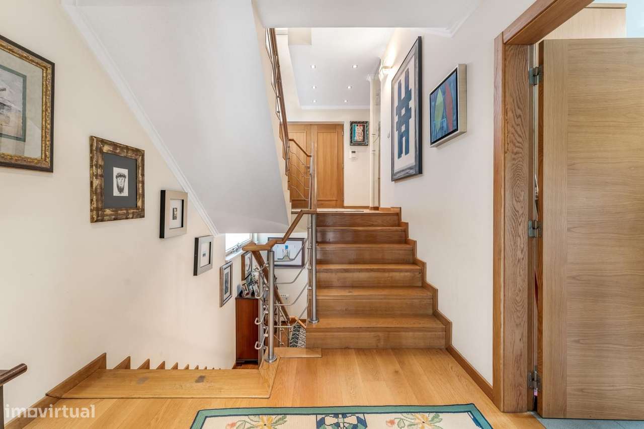 Moradia T5 com piscina, Cascais - Grande imagem: 2/17