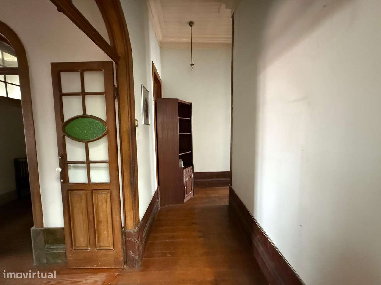 Moradia de Traça Apalaçada com Lojas  no Centro Histórico de Ovar-13