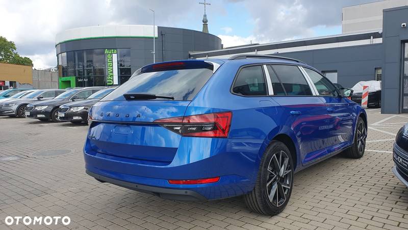 Skoda Superb 2.0 TDI SCR Style DSG - 10