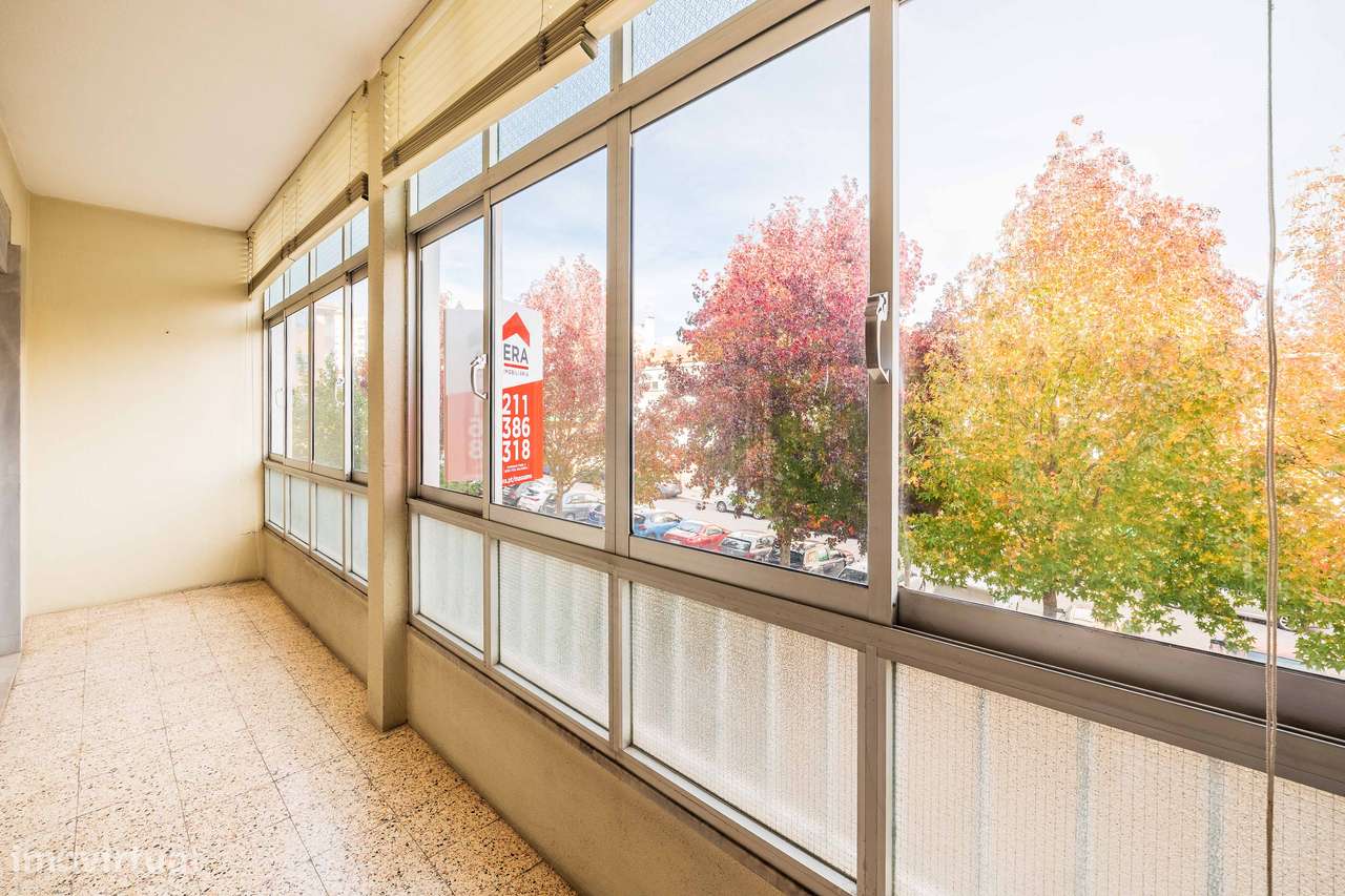 T2 a escassos passos da estação de comboio de Barcarena-40